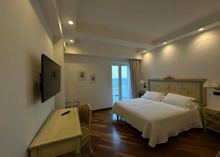 Punta Campanella Resort & Spa