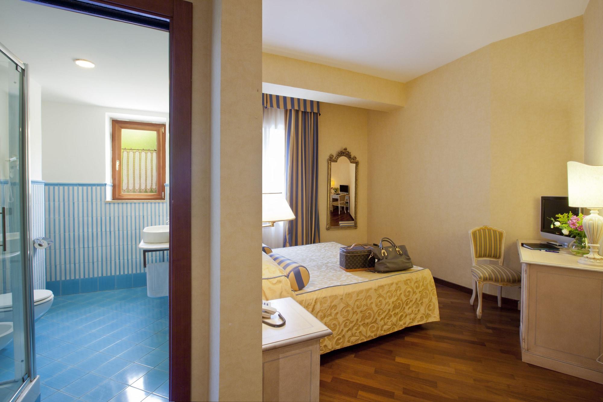 Punta Campanella & 4*