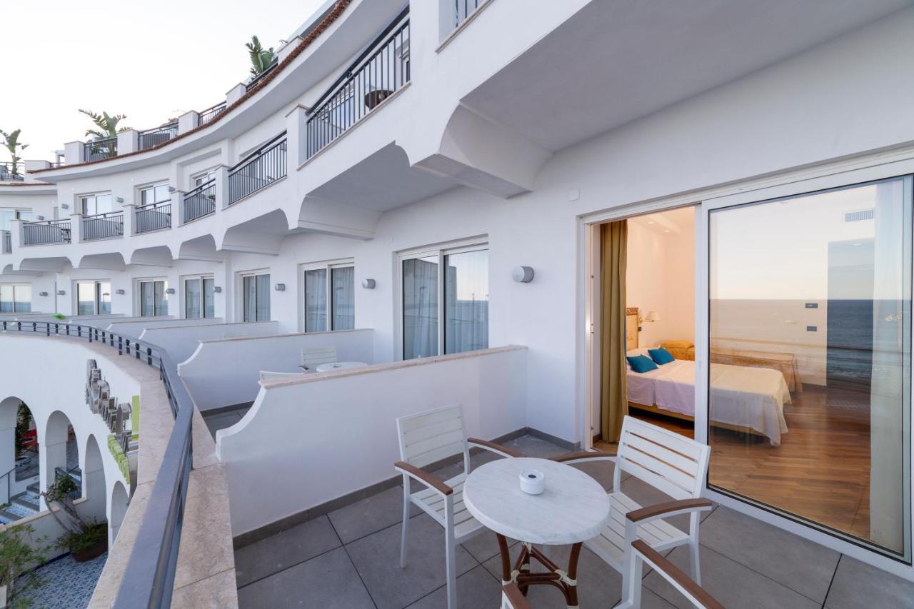 Punta Campanella & 4* Massa Lubrense