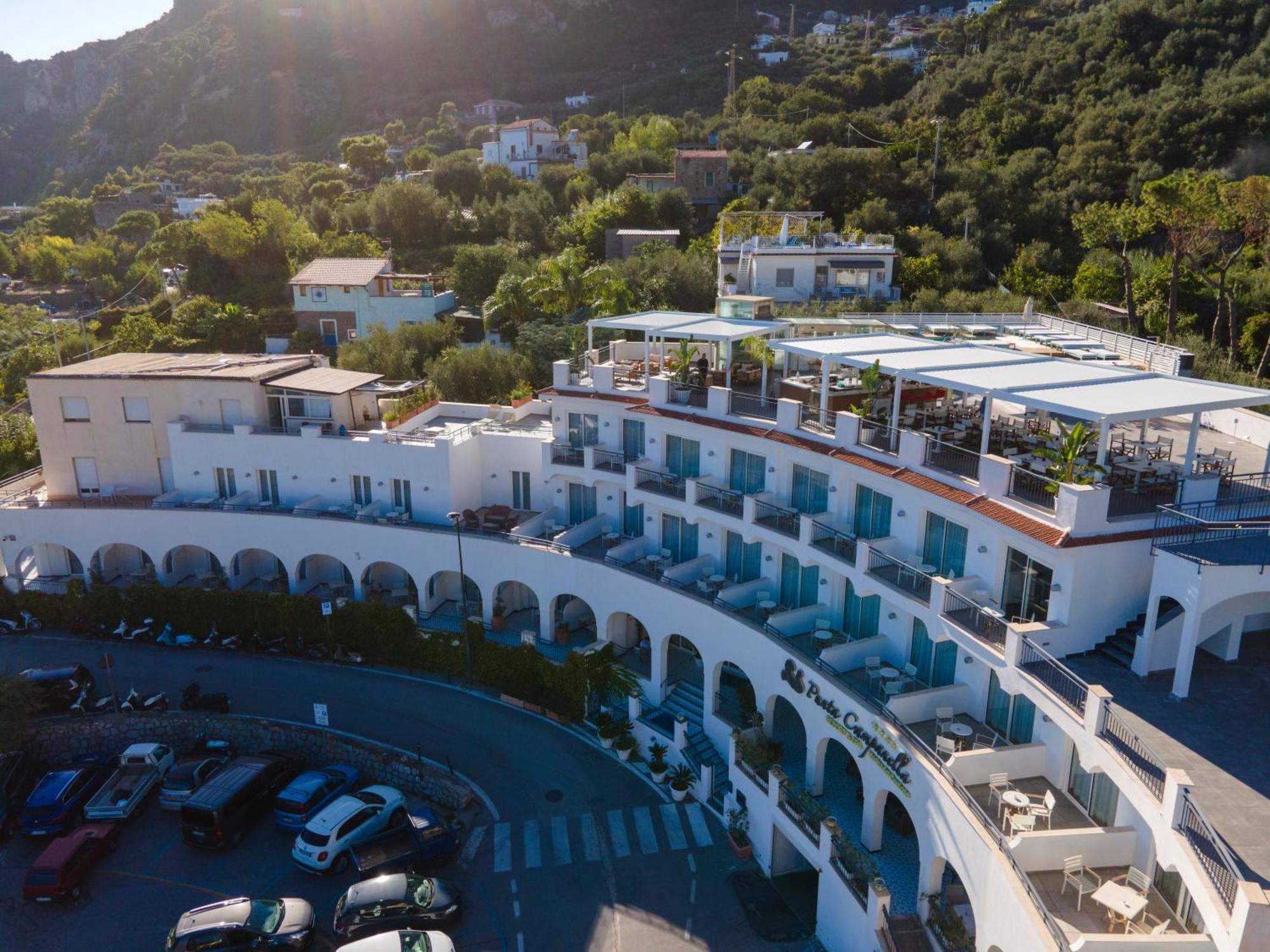 Punta Campanella & Hotel 4*